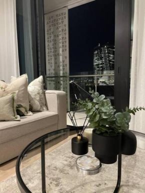 Ellipse Waterfall luxurious unit